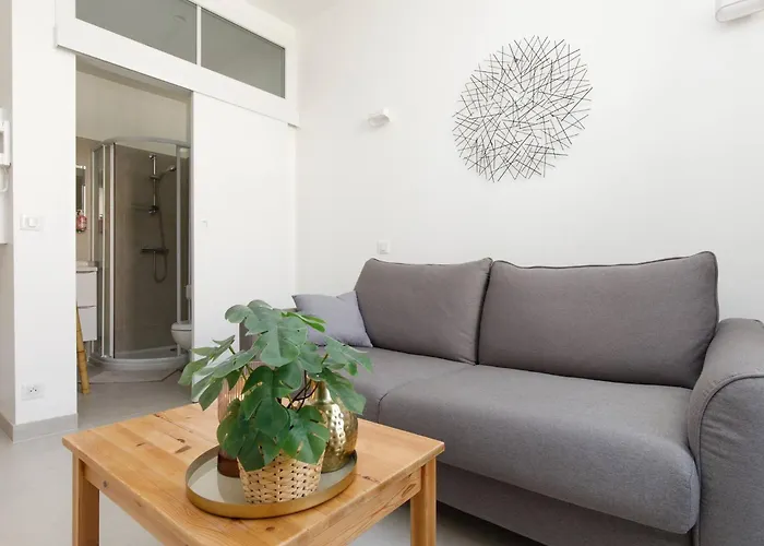 Petit Bijou De La Vieille Antibes